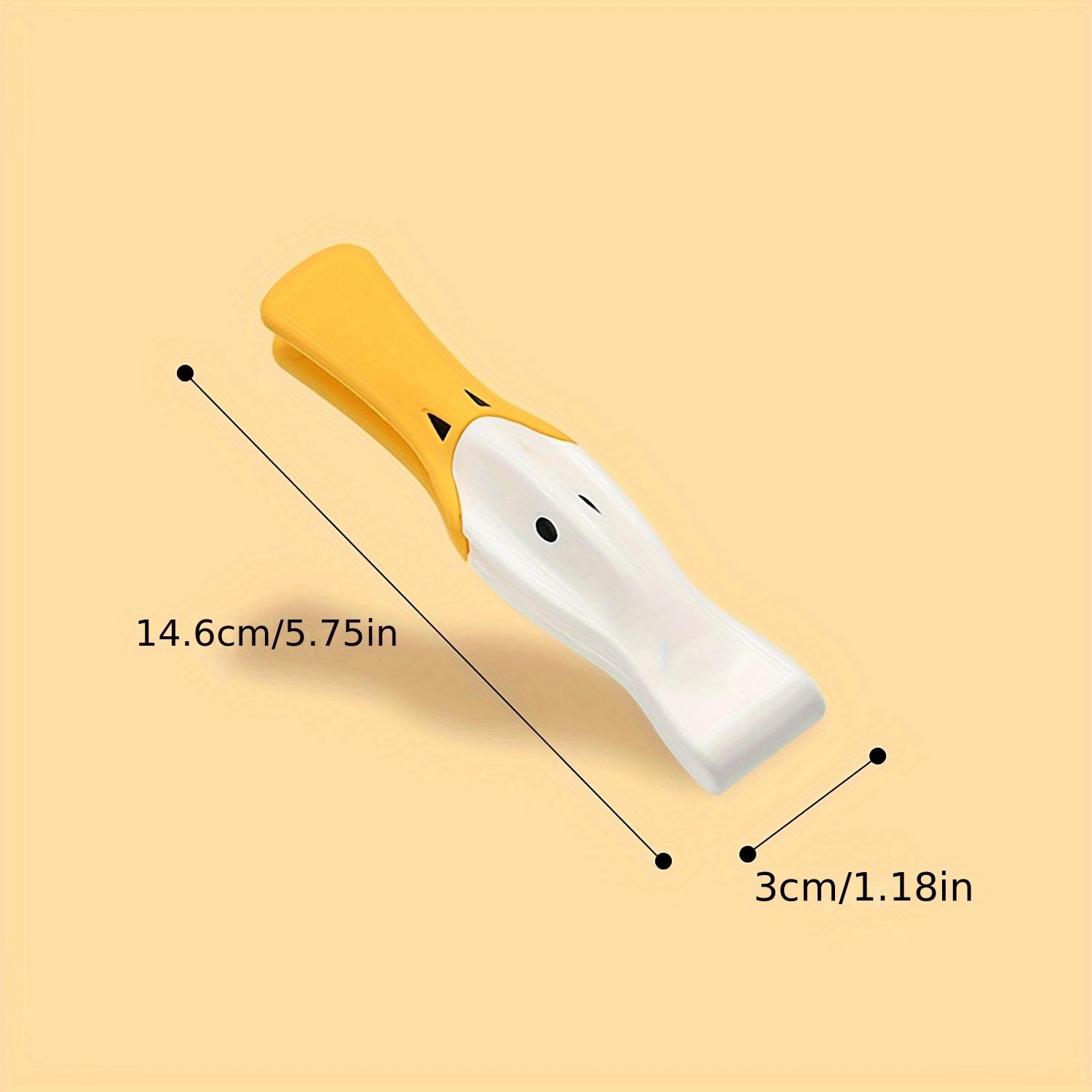 

Silicone Toast Tongs Duck Design, Kitchen Catering Utensil for Barbecue, Bake, Steak, Buffet, Cake,Salad,Bread,Serving and Cooking,Convenient Storage White-Small
