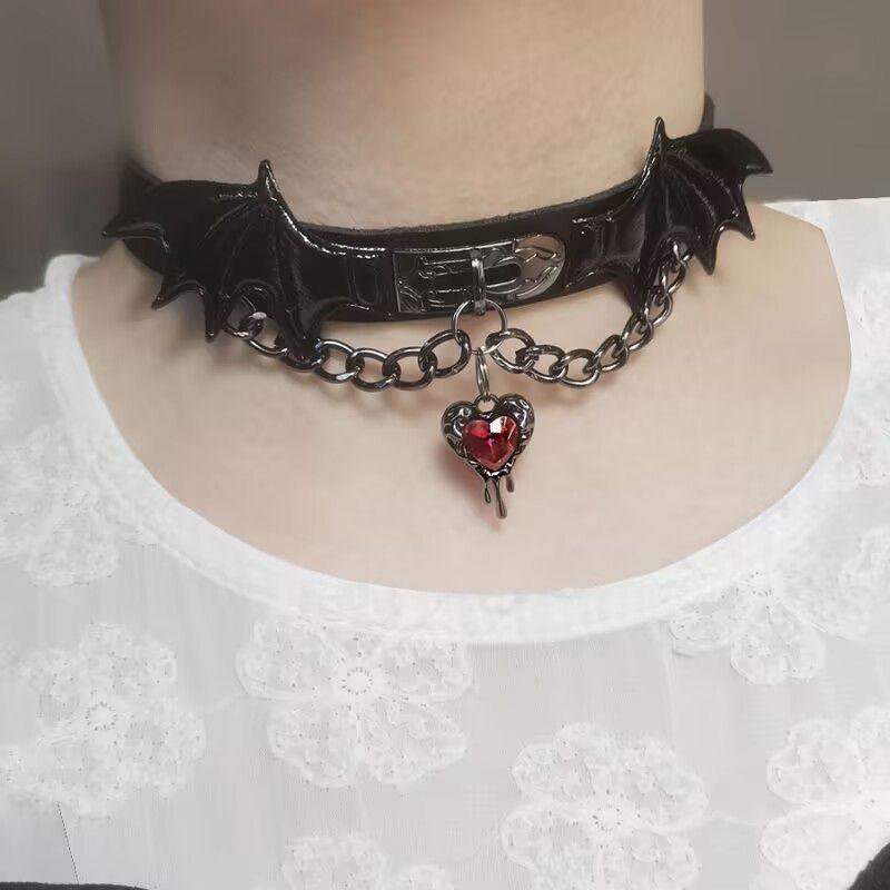 Halloween Girl Retro Gothic Punk Style Necklace Devil Wings Pendant Collar Gothic Halloween Necklace Punk