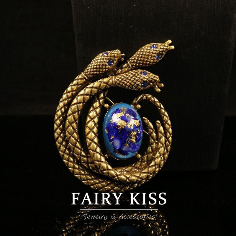 Brooch Stud Earrings, Light Luxury Retro Personalized Design High-end Set