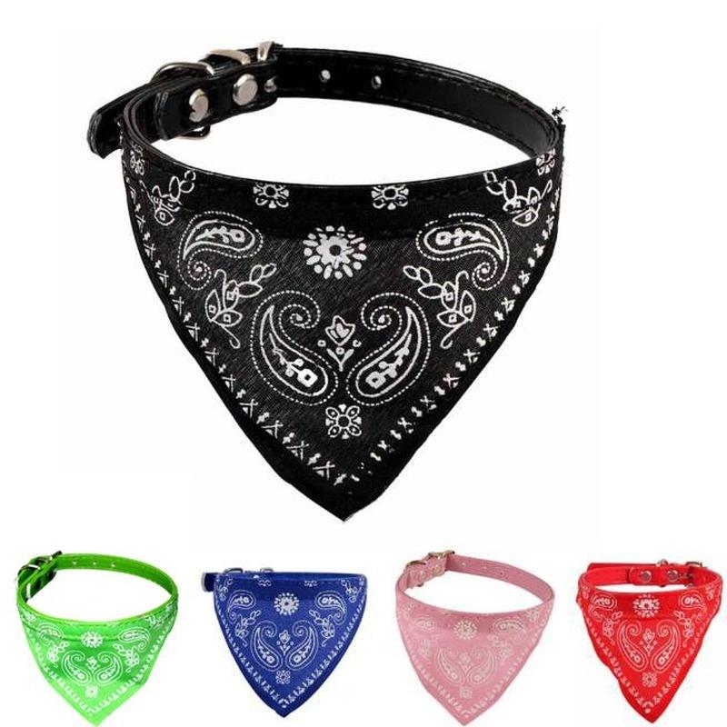 Sciarpa Bandana Collare Bandana Regolabile per Cane Cucciolo Gatto Bandana Triangolare Stampa PU Carino