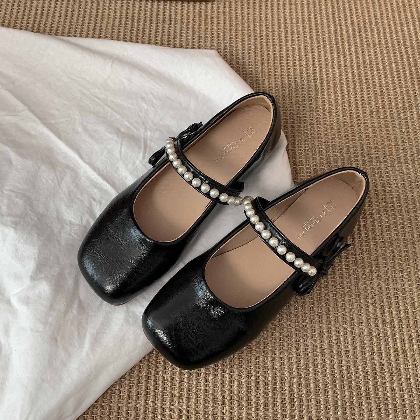 

Queen Fan White Retro French Light Mouth Flat-soled Single Shoes Women s Summer 2025 New Inner Height Increase Mary Jane Shoes 40 чорний