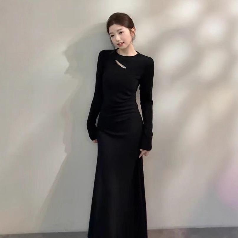 French temperament long-sleeved dress women's autumn new waist thin hollow long bottom t-shirt skirt