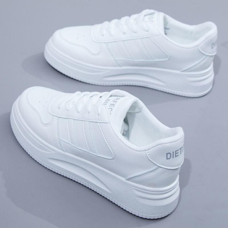 Little white shoes women's new autumn ins versatile spring and autumn student white shoes Korean version popular casual sports board shoes