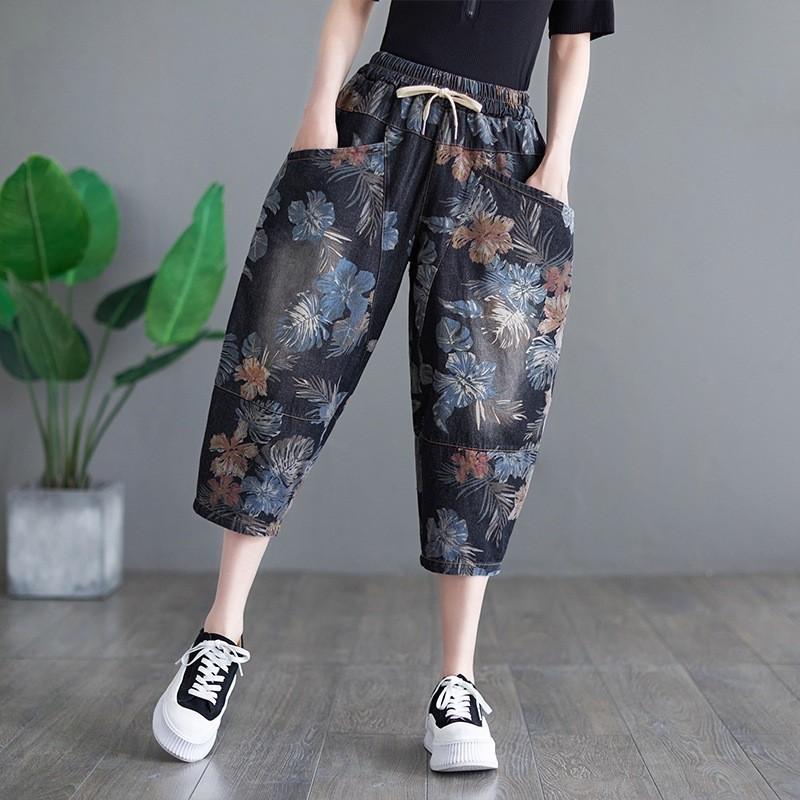 

In the summer of 2025, the new retro literary and artistic large-size Harlan pants for women s elastic waist washed denim cropped pants for women M чёрный