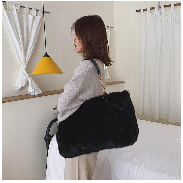 New Fashion Women's Designer Bag Soft Fur Quality Large Capacity Shoulder Bag Chain Large Bags