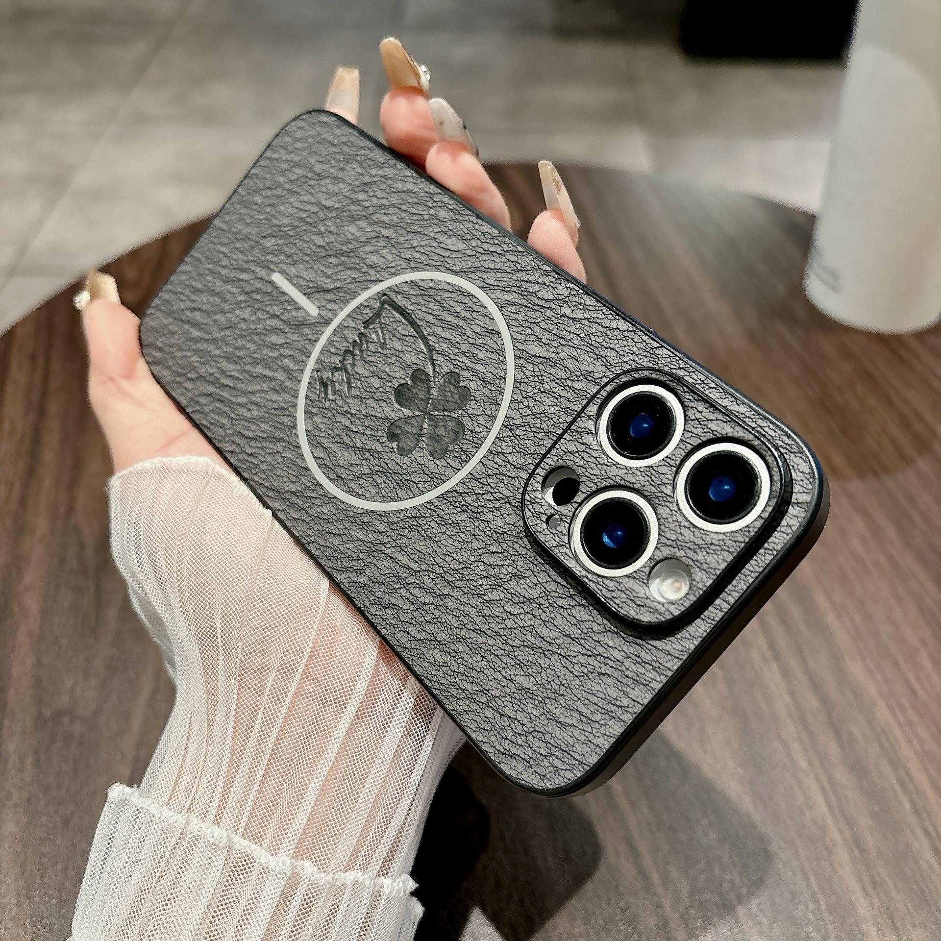 

Applicable To IPhone16 New Mobile Phone Case Four-leaf Clover Magnetic Suction Apple 15 Promax Protective Case Men 1314 Full Package iPhone16