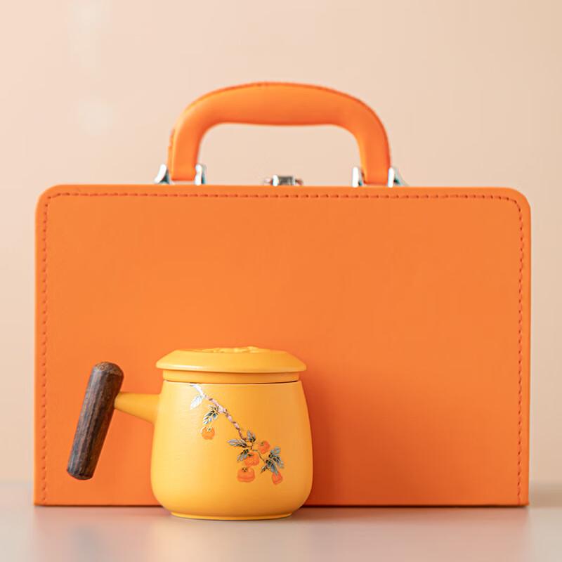 Jun Seventeen Shishi Ruyi Ceramic Mug & Handbag Gift Set