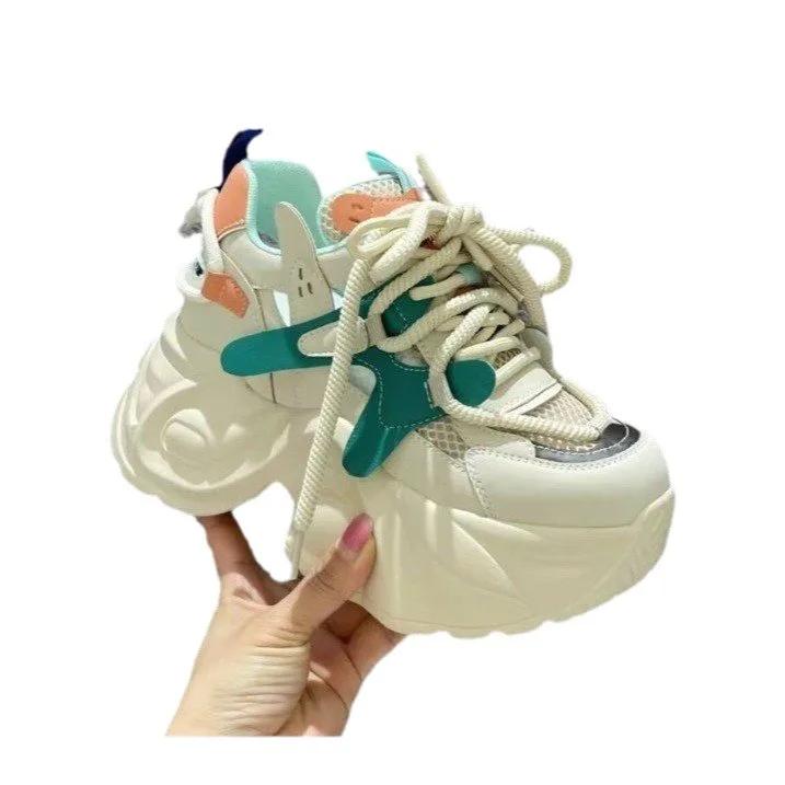 Fashion Fashionable hollow out thick soled dad shoes for women 2024 new Korean version versatile mesh thin casual sports shoes sneakers