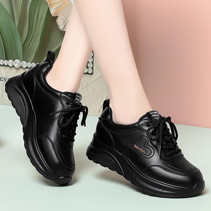 Thick-Soled White Shoes For Women Lightweight Casual Sports New Mother Shoes Spring Autumn Single Shoes Middle-Aged And Elderly