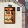 [Funny Chicken Coop] Vintage Metal Tin Funny 'Keep Gate Closed' Chicken Coop Sign | 7.87"x11.8" - Perfect for Outdoor Use