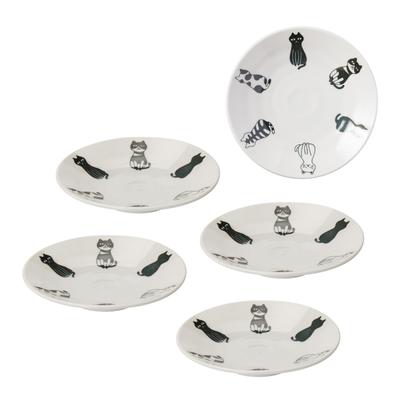 Mino Ware Side and Small Set of Approximately 14cm In Microwave and Dishwasher Featuring a Sitting Cat Made In Product Number Plates, Plates, Plates,