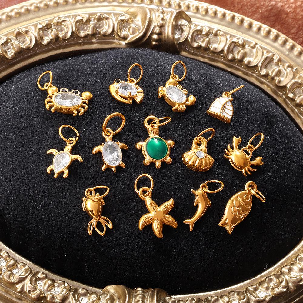 18K Gold Ocean Style Turtle & Crab Pendant Necklace - Stainless Steel, Waterproof, Colorfast, Women's DIY Jewelry Accessory.