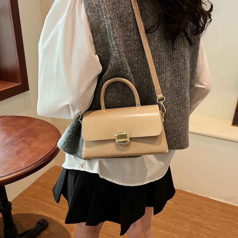 High-End 2025 Retro Handbag: Versatile Small Square Shoulder & Crossbody Bag