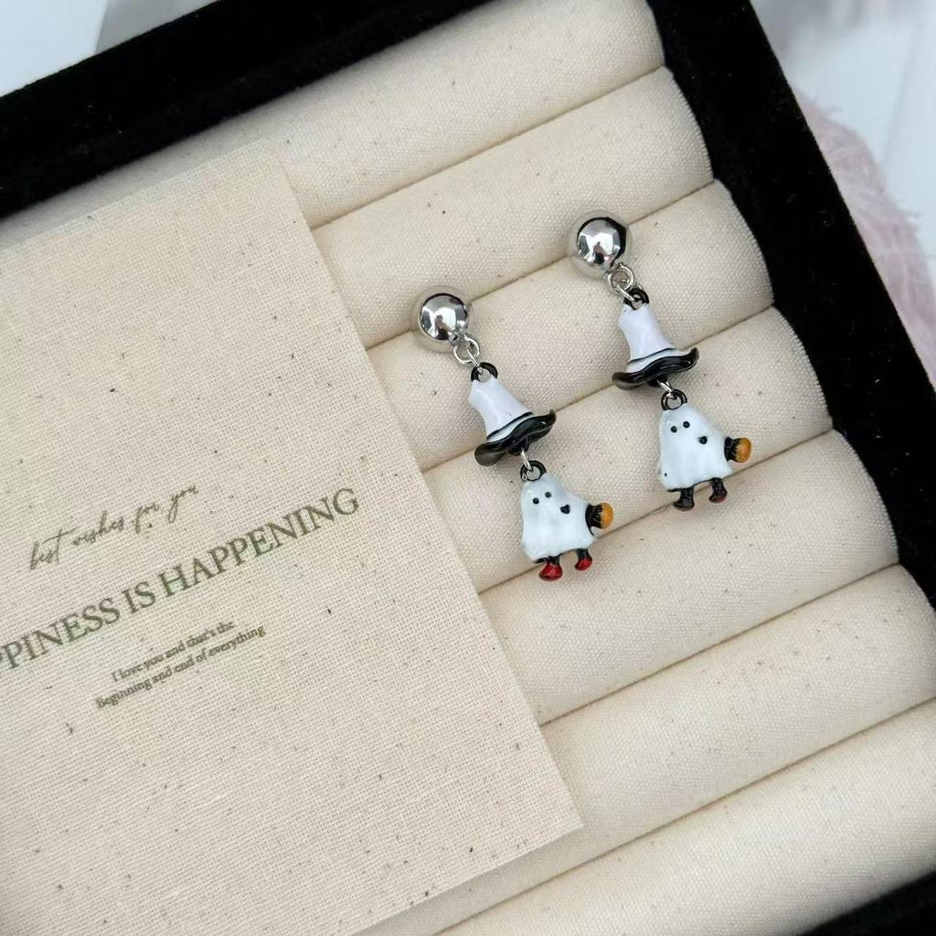 Unique Halloween Earrings: European and American Design with Pumpkins, Bats, and Devils