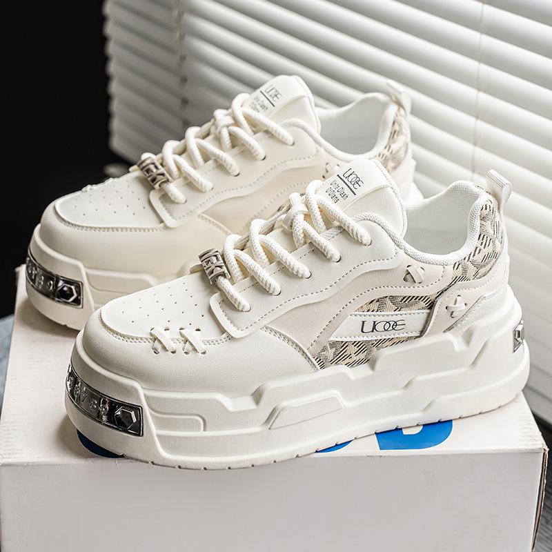 Fashion New Arrival Men Fashion Personalized Trendy Shoes Spring Autumn Luxury Designer Metal Decoration Chunky Sneakers Running Shoes