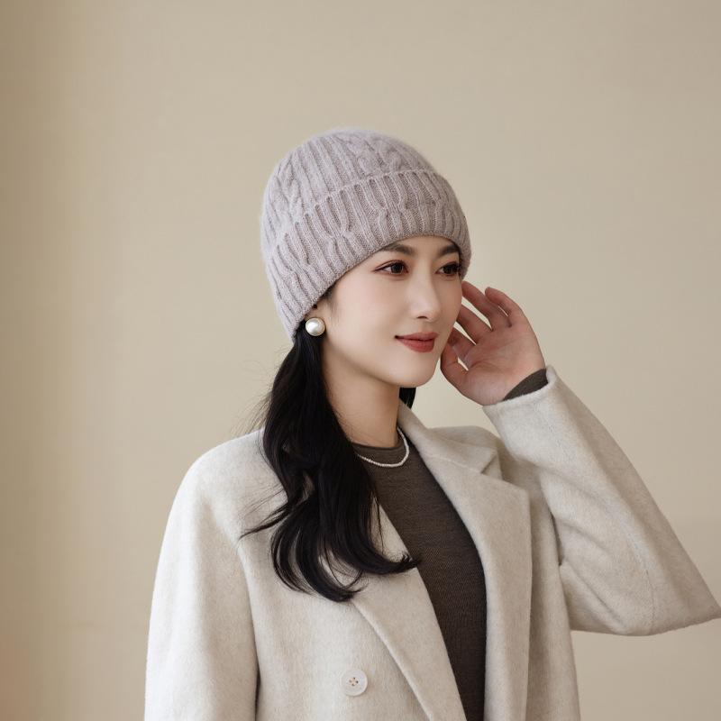 Autumn And Winter Hats, Women'S Velvet Ear Protectors, Warm Versatile Wool Hats, Temperament Mother Hats, Fashionable Knitted Hats