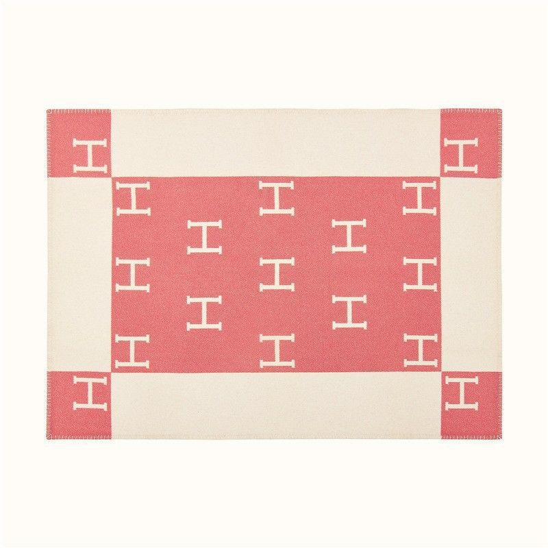 Fleece Blanket Single Blanket Air-Conditioned Blanket Sofa Cover Blanket Nap Blanket Blanket H-Letter Aviation Flight Blanket