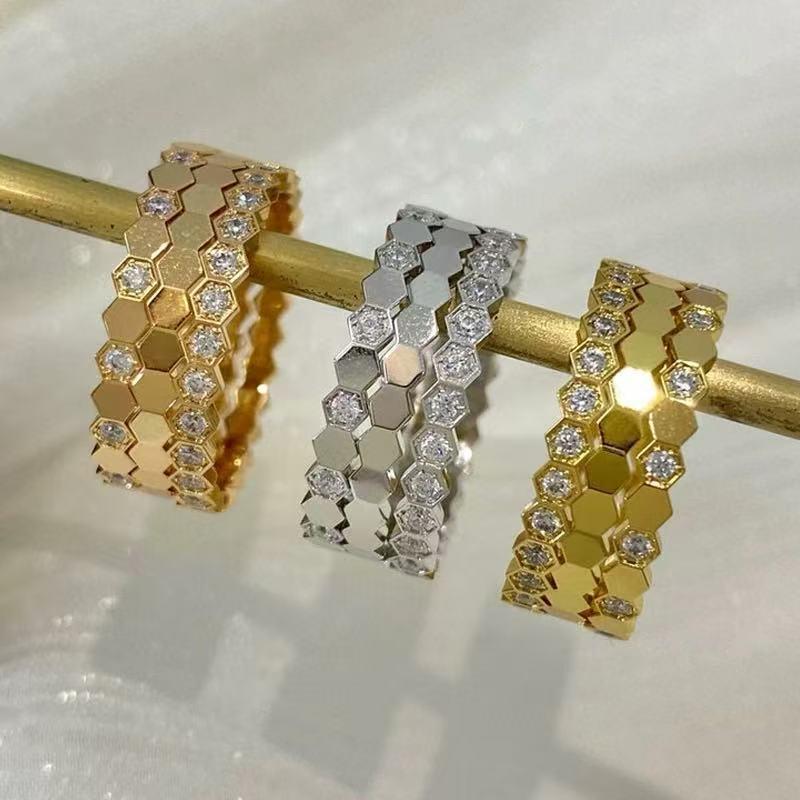 Luxury 18K Rose Gold Diamond Ring with Meticulous Craftsmanship Size 7