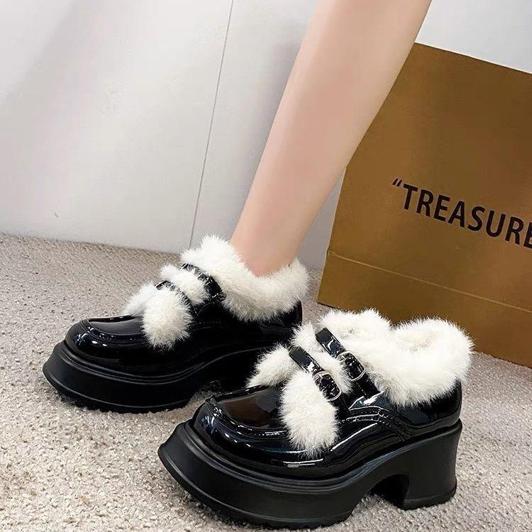 Warm British style high-heeled single shoes women's 2024 new winter velvet princess style temperament thick heel small leather shoes cotton shoes