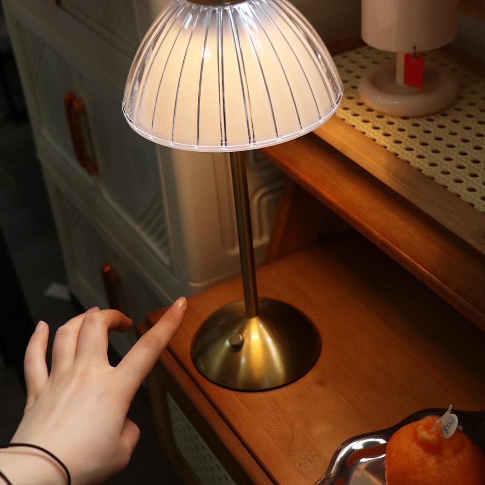 Nordischer Stil Touch Control Lampe 3 Farben Nachttischlampe Moderne Tischlampe Bar