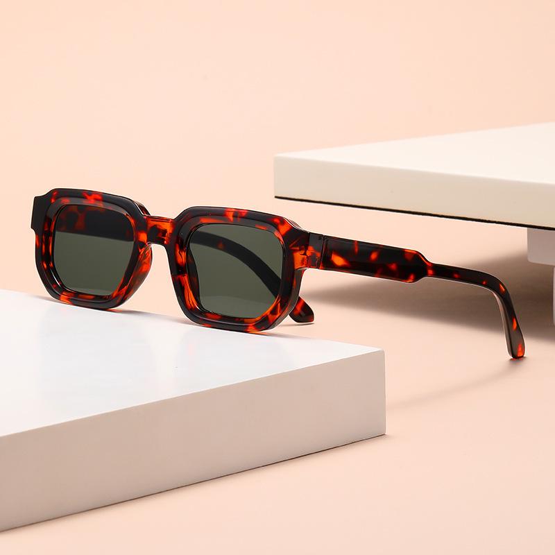 Trendy Small Frame Square Sunglasses for Women - New Style, Versatile Design