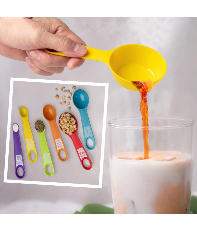12 Stück Backwerkzeuge Küchenmesslöffel-Set Kunststoffmessbecher mit Skala Messlöffel für Milch Kaffee Küchenhelfer