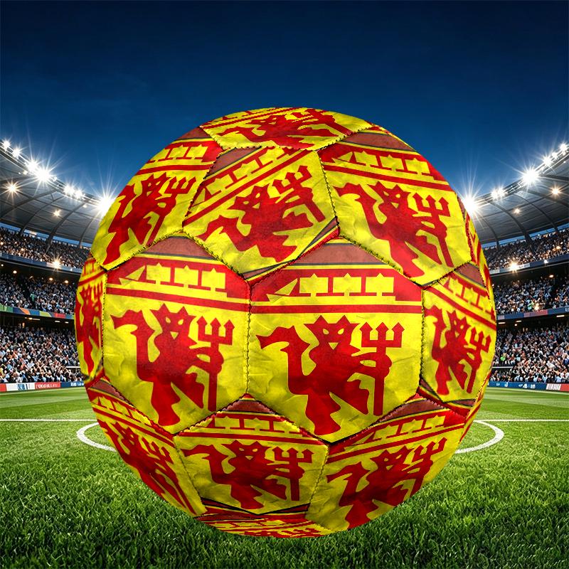 Manchester United F.C Print Size 5 Soccer Ball, PU Wear Resistant Football for Match Training and Daily Practice, Birthday Gift for Soccer Fans