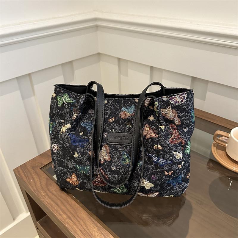 Chic Street Style Canvas Tote Bag For Girls Featuring Soft Durable Material