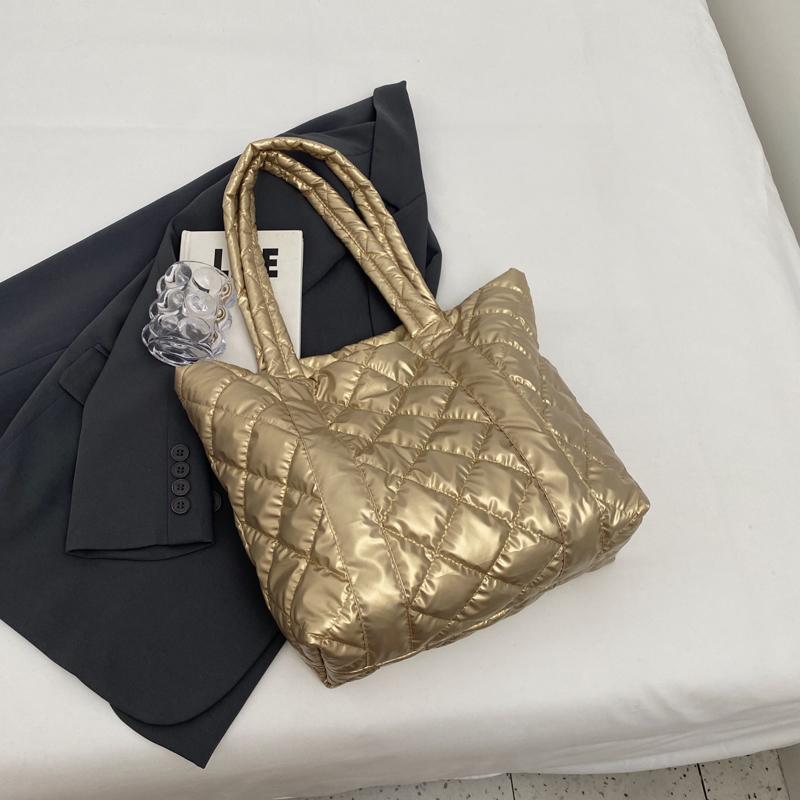 

Мягкая сумка через плечо с подкладкой для женщин с ромбовидным узором из мягкой нейлоновой ткани 42x32x13cm золотой