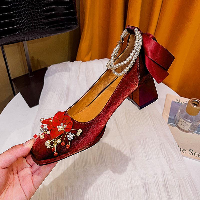 Square head high heels thick heel Mary Jane shoes new red wedding shoes bow pearl medium heel single shoes