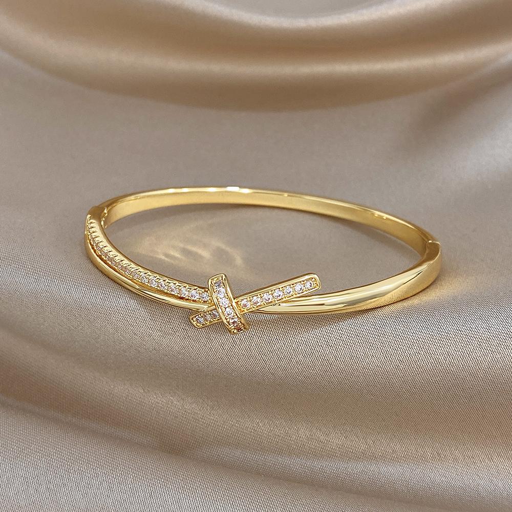 Elegant Twisted Irregular Gold Plated Copper Bangle for Women Sparkling Rhinestone Inlaid Spring Bracelet Holiday Jewelry Gift