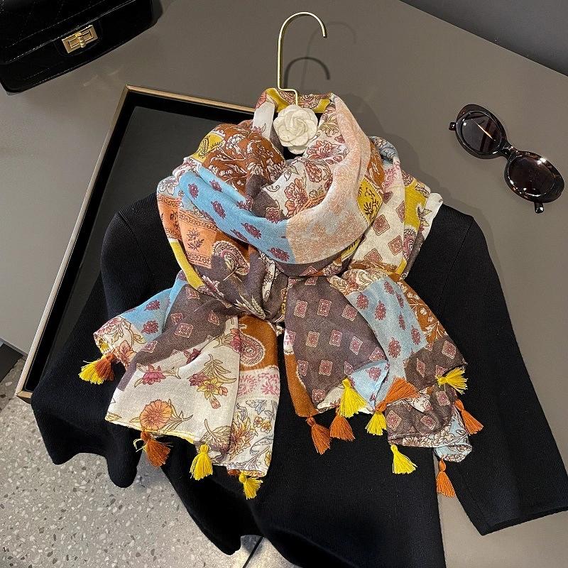 31 Designs Autumn Vintage Floral Tassel Viscose Shawl Scarf Lady High Quality Wrap Pashmina Stole Bufandas Muslim Hijab 180*90Cm