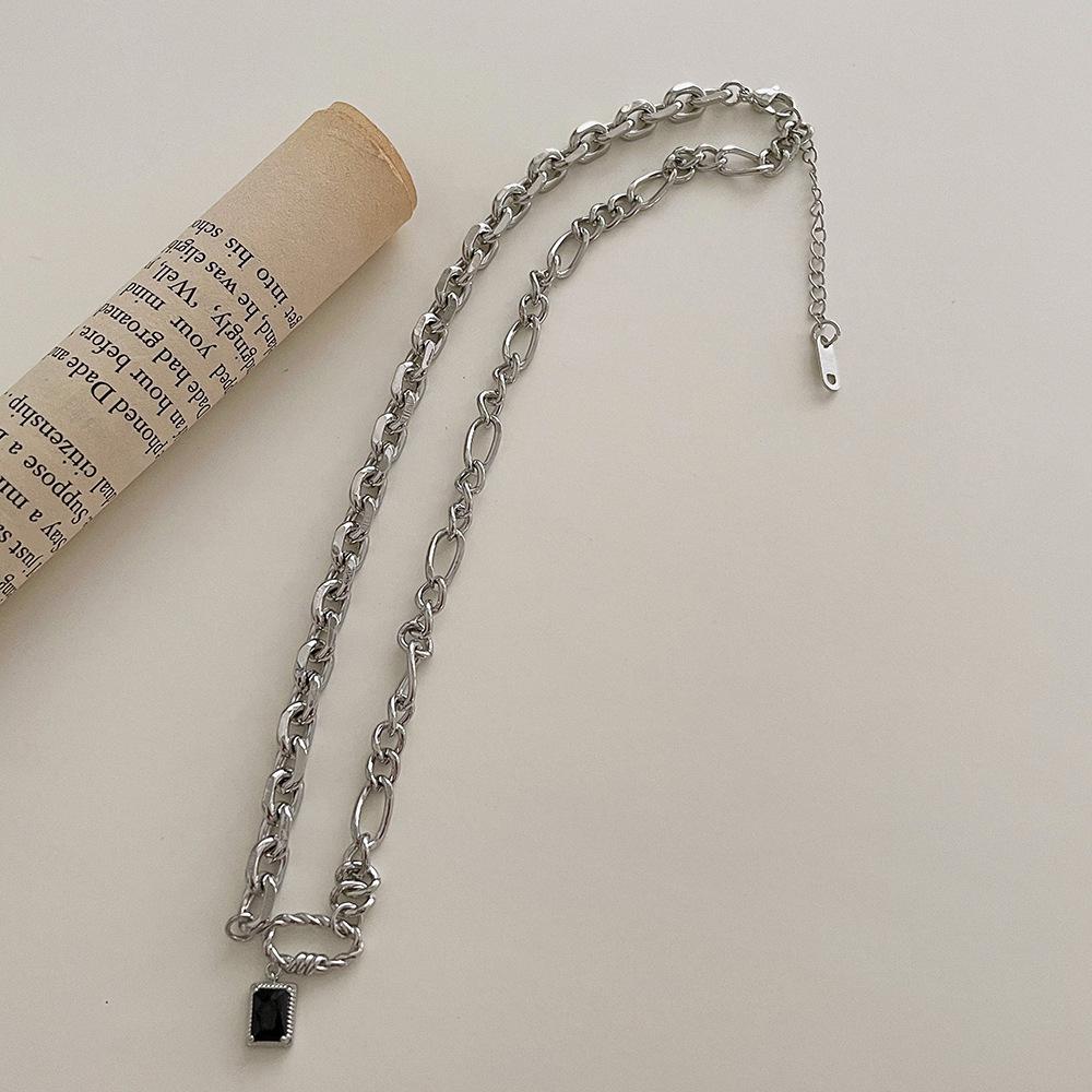 

Женское ожерелье из титановой стали на ключицу, черный бриллиант, минималистский дизайн, универсальный холодный стиль