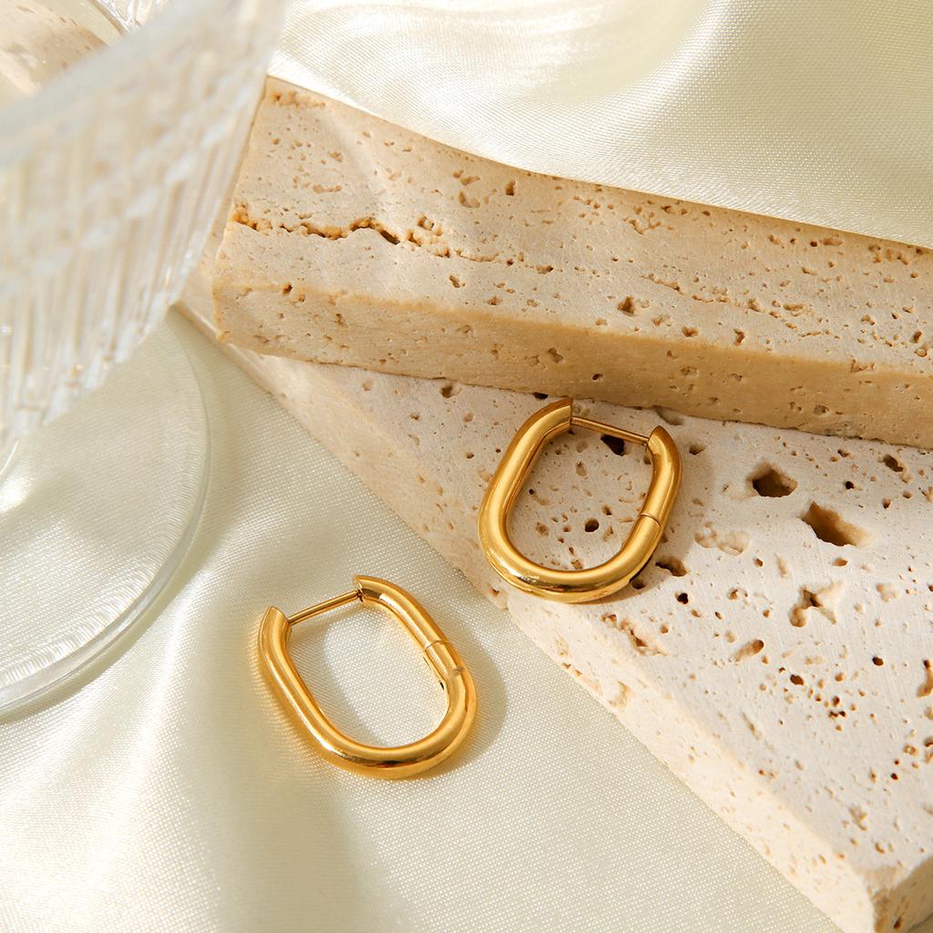 Minimalist geometric gold-plated stainless steel earrings, Ins style cool aesthetic titanium steel ear jewelry, fade-resistant