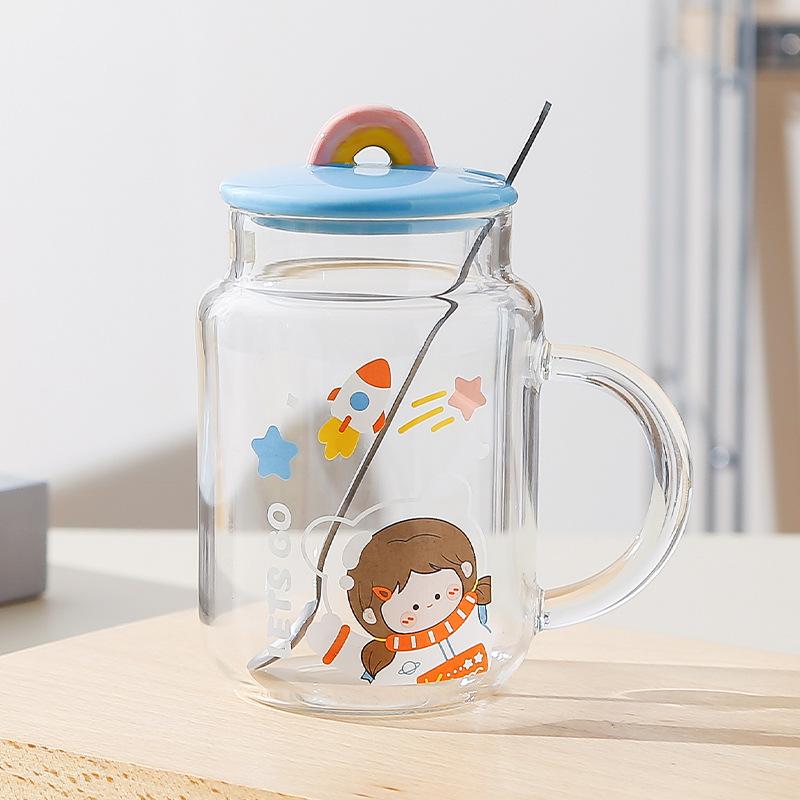 Kreative Cartoon Weltraum kleines Mädchen Glas Hochborosilikat Skala Glas Kleiner frischer Stil Wasserbecher mit Deckel Löffel