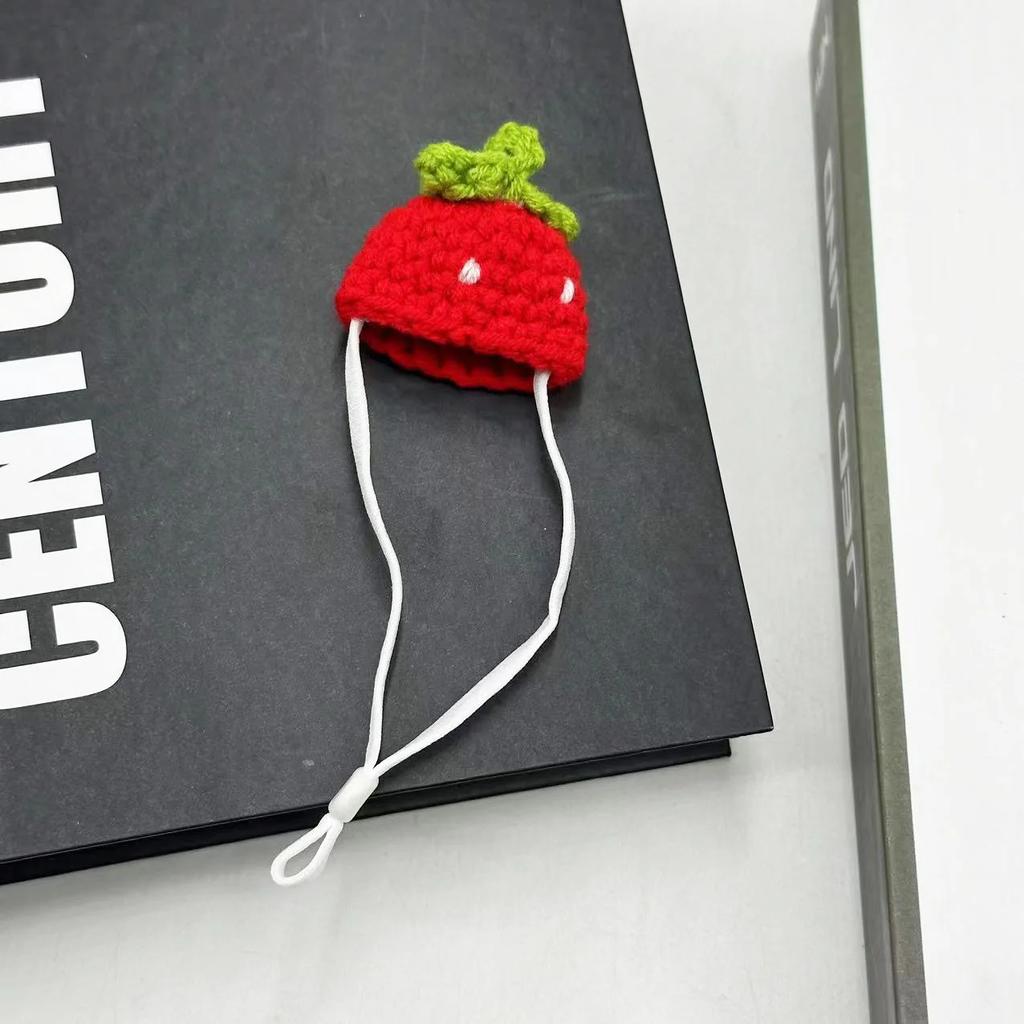 Handmade Knitted Hat for Small Animal, Mini Hand Pet Hat Tiny Hamster Hat for Parrot Snake Cute Chipmunk Guinea Pig Accessories