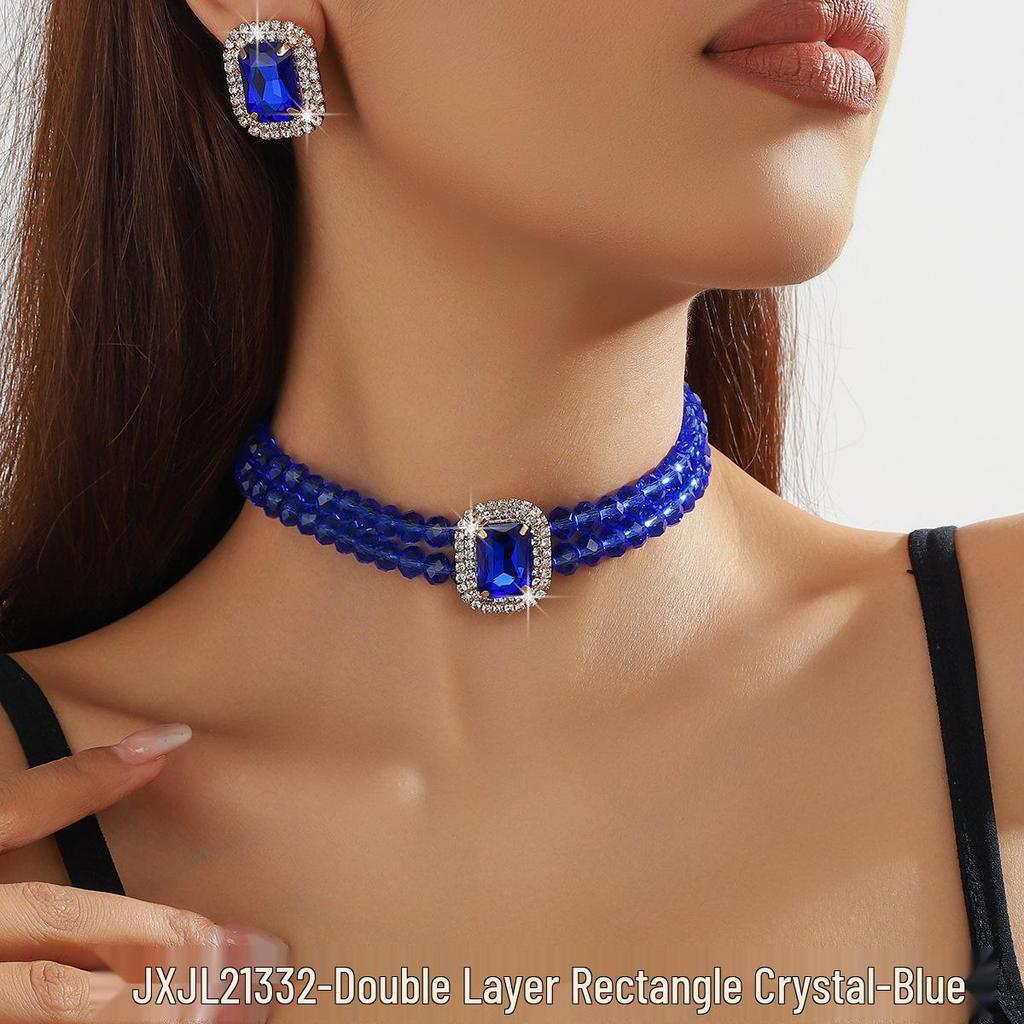 Luxuriöse doppellagige geometrische Kristallkette und rechteckiges Ohrstecker-Set