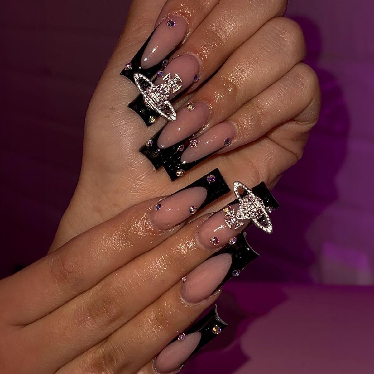 

Hot Girl Extra Long French False Nails with Planet Point Design