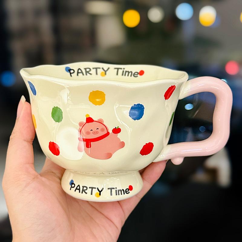 Cute Cute Pet Ceramic Mug Creative Polka Dot Hand-Squeezed Goblet Personalized Office Coffee Cup Souvenir