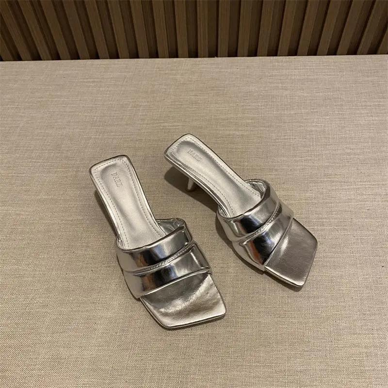 

Модные женские тапочки, 2024 Новые тапочки Женская летняя обувь Модные шлепанцы с открытым носком и квадратным носком, Женские сандалии на высоком каблуке Женские 35