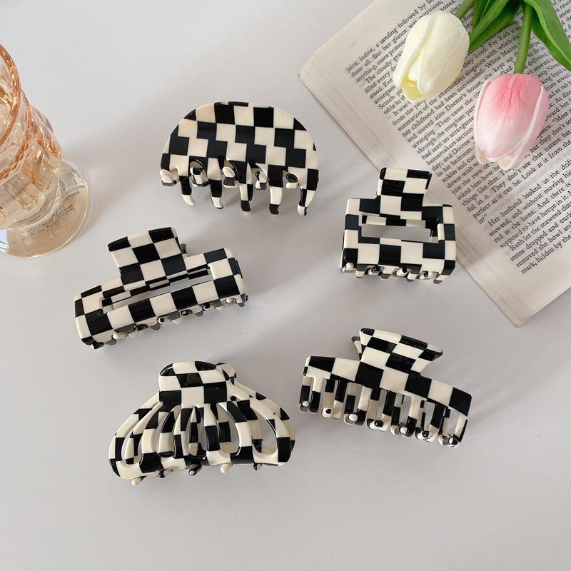 Black Trendy And White Checkerboard Acetate Hair Claw Clip For Women Fashionable