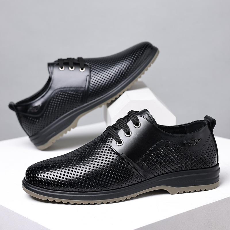 Fashion Black Men Suit Shoes Party Man Dress Shoes Italian Luxury Soft Sole Leather Formal Shoes Men Office Hollow Leather Shoes