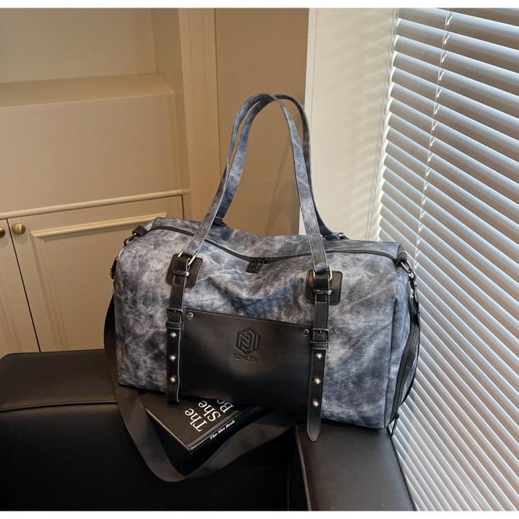 

Large capacity portable short-distance travel bag Women 2025 lightweight anti-splashing luggage bag Business travel storage fitness bag синий