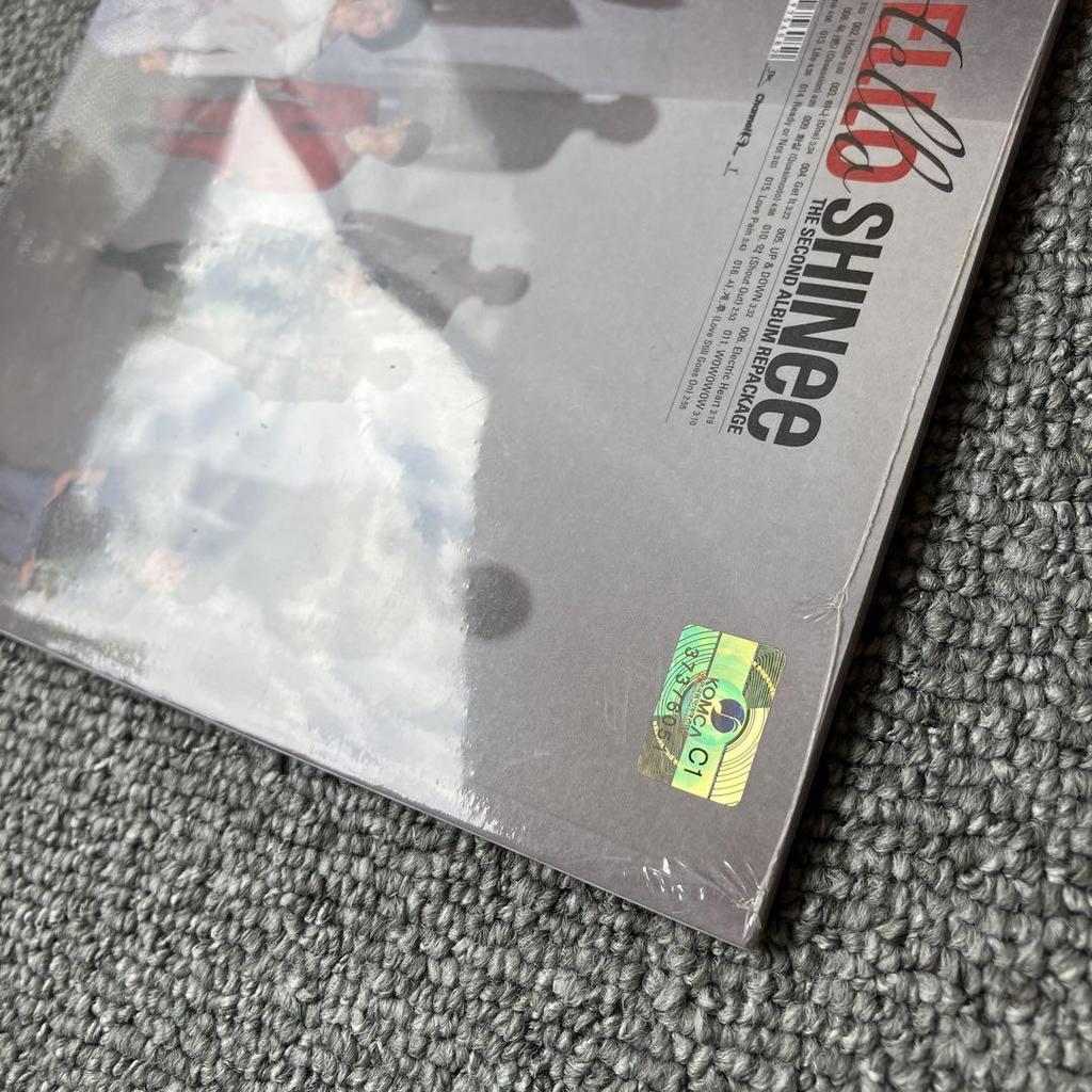 [USED] SHINee HELLO Korean CD Album