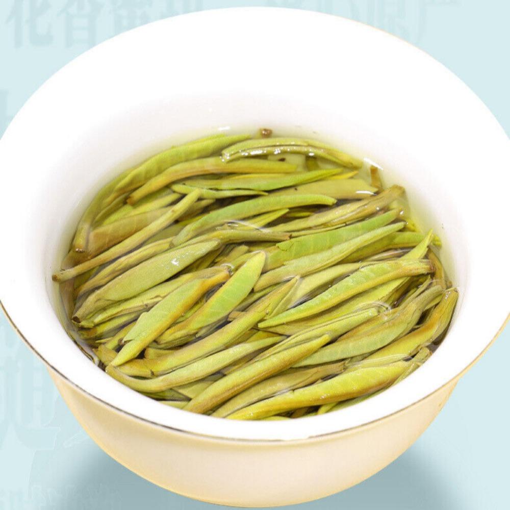 Icelandic Ancient Tree White Tea Pu'er Tea Raw Tea Yunnan Moonlight White Tea
