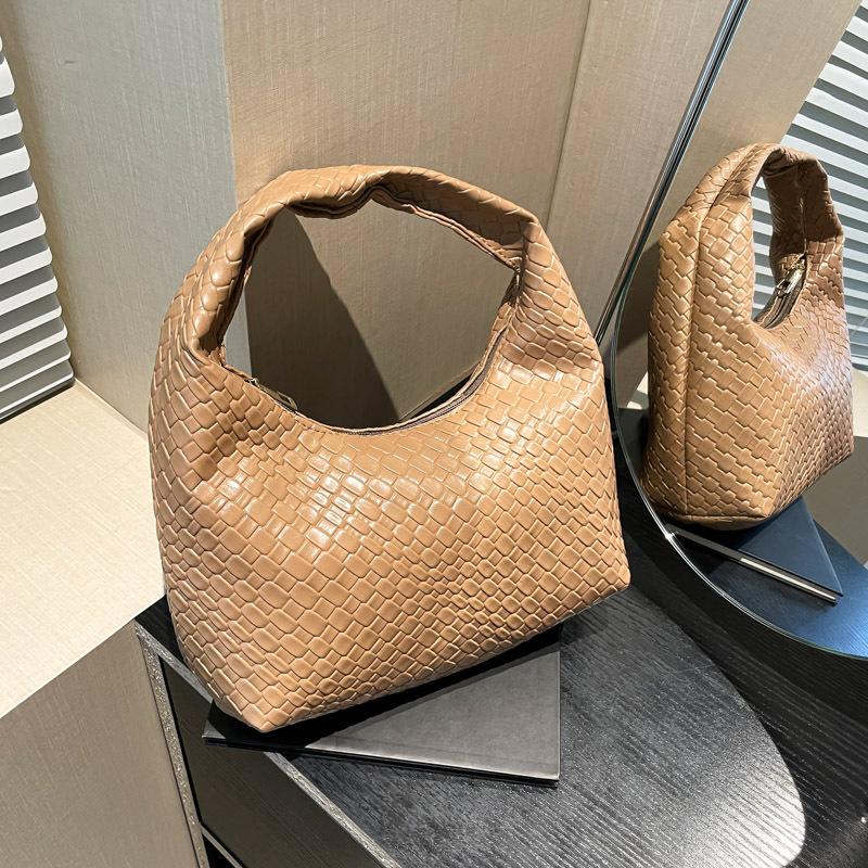 Fortgeschrittener Sinn für ausländischen Stil Achsel kleine Tasche Damentasche 2025 neu Nische lässig gewebte Knödeltasche vielseitige kleine Tasche