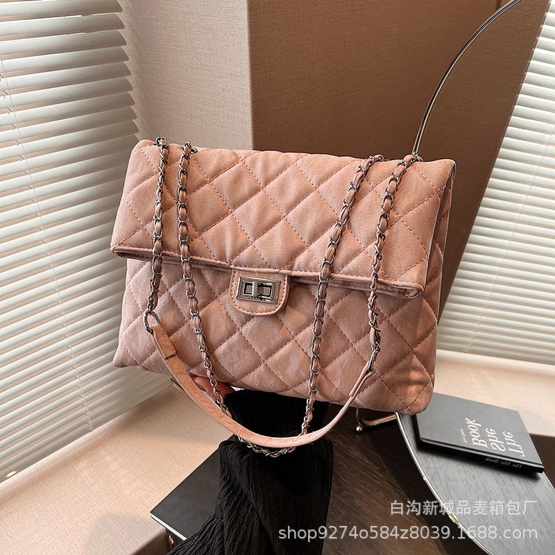 Popular Diamond Chain Underarm Large Bag Women's Bag 2025 New Trendy Fashion Large Capacity Shoulder Messenger Bag