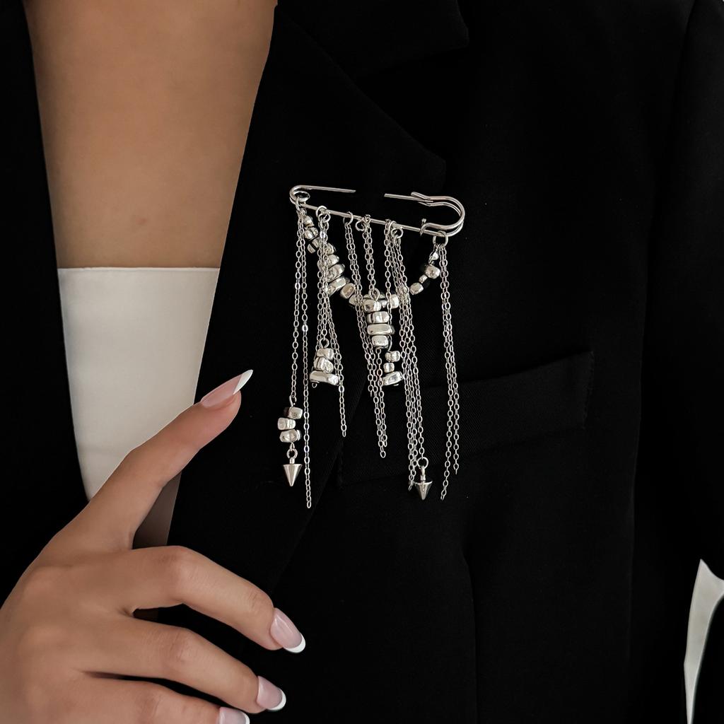 Hip-Hop Irregular Beaded Fringed Brooch Accessories, Fashionable Commuter Multi-Function Pin Pants Anklet