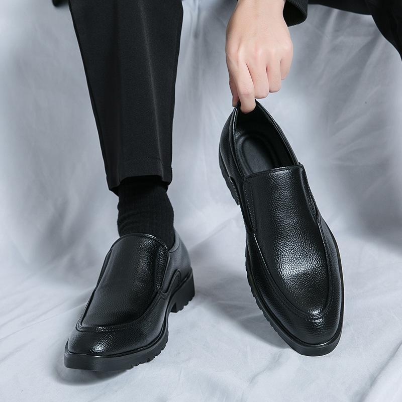 

Внешняя торговля Корейская версия остроносые маленькие кожаные туфли мужские британский тренд повседневная мужская обувь бизнес парикмахер туфли Доудоу мужские на одном педале 38 чёрный