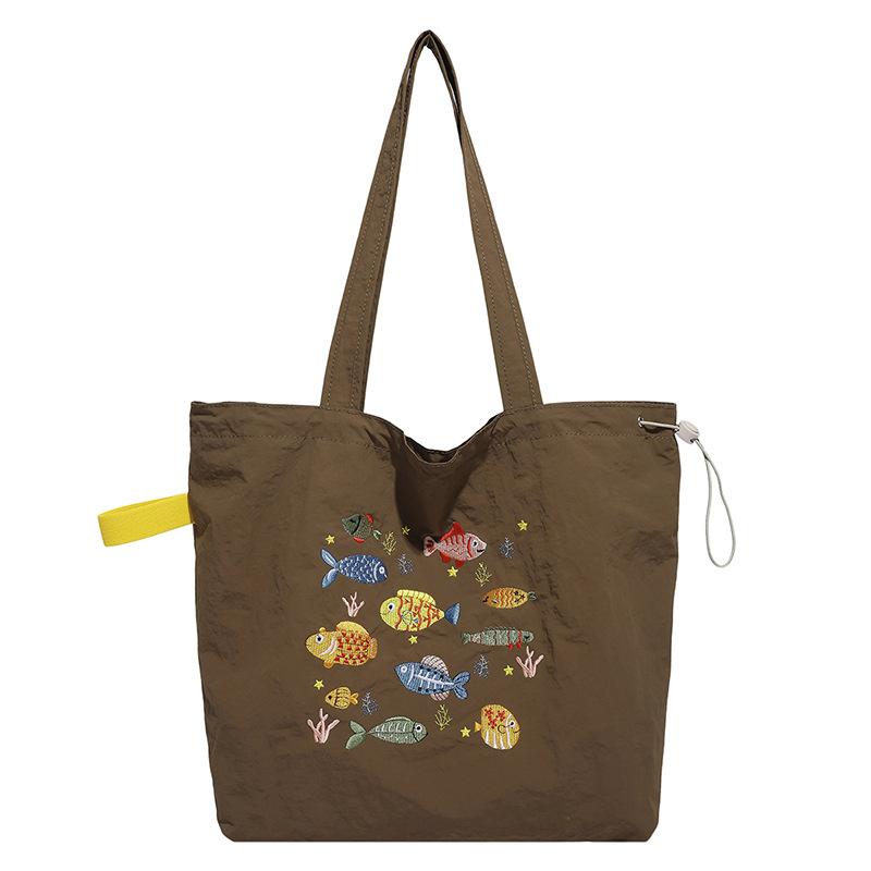 New Nylon Cute Girl Embroidered Shoulder Bag Student Class Bag Literary Hand Canvas Bag Tide